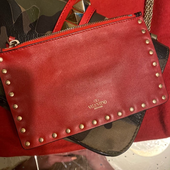 Valentino Rockstud Bag with matching makeup bag - Picture 4 of 8